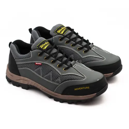 Working Sneakers For You Sepatu Safety Pria Ujung Besi G-06 Size 38 - 43