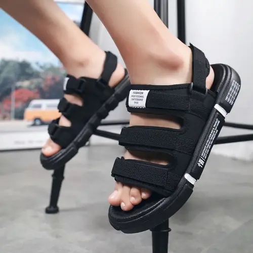 Sendal Pria Tiga tali + Satu Tali Belakang Yang Bisa Dilepas Sandal Pria